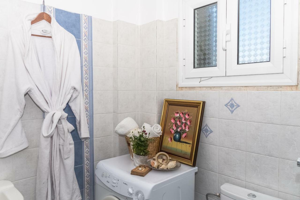 Modern Flat With Beautiful Views In South Of Corfu Lejlighed Lefkímmi Eksteriør billede